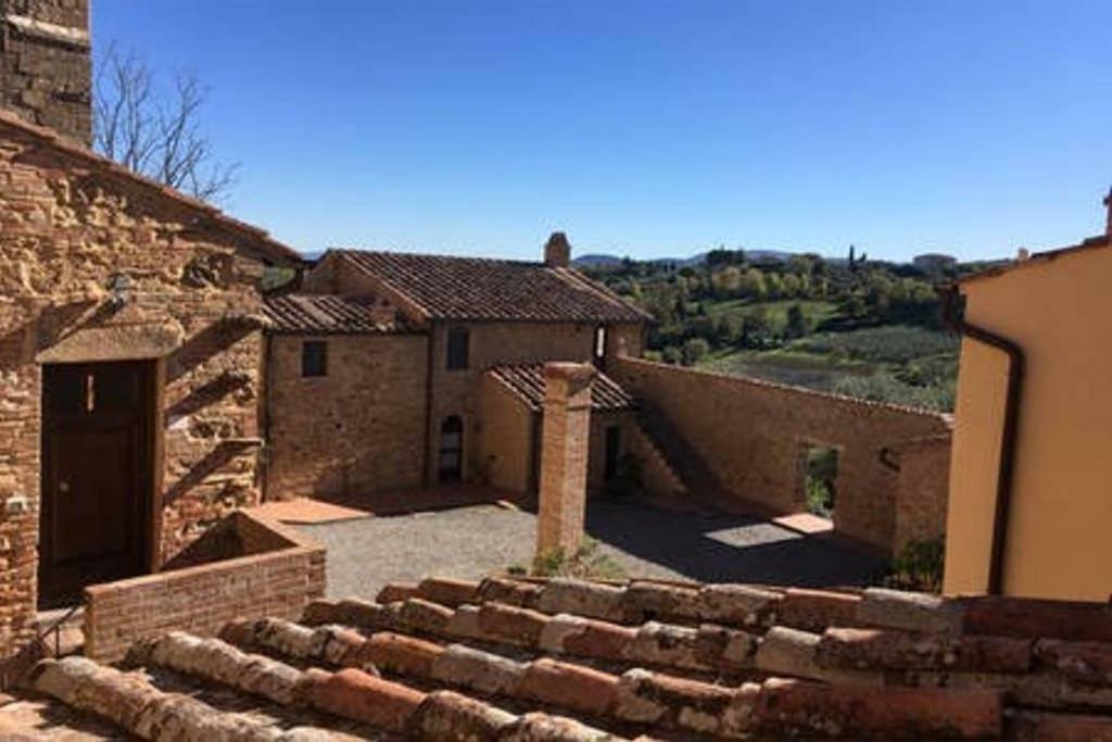 Ostello Sigerico Gambassi Terme Exterior foto